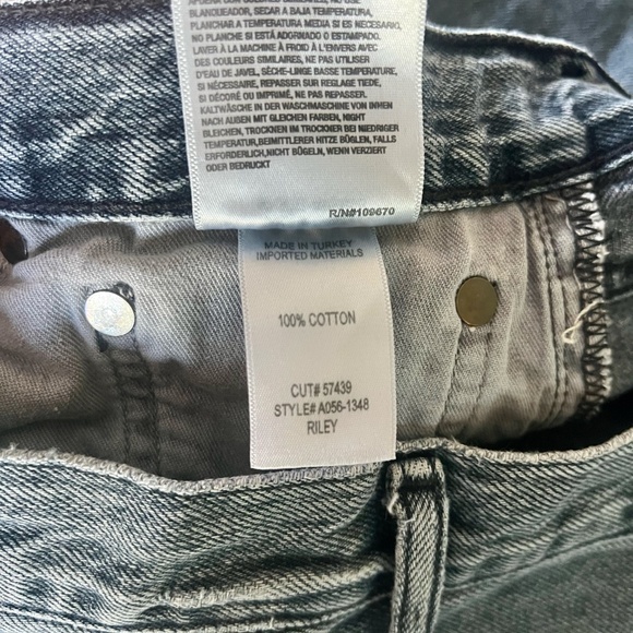 Agolde Riley in Slade - Picture 13 of 14